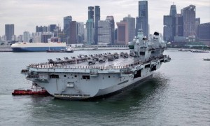 真把中国当成伊朗了？山东舰演练刚结束，英国航母突然逼近南海