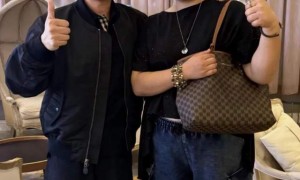 曝44岁知名演员于娜男友去世，上个月病危，筹款为其治疗太落魄