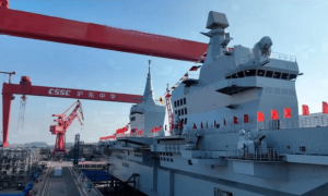 外媒：076舰携6种舰载无人战机亮相？“无人机航母”真的来了