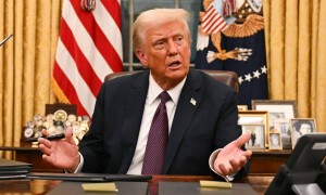 64比36，乌克兰最新民调出炉，西方放风新领导人已内定，泽连斯基或在劫难逃！