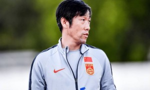 国足选帅消息满天飞本土教练仅有1人符合要求邵佳一郑智都不够格